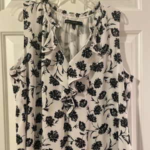 WHBM Pretty black and white floral top ruffles